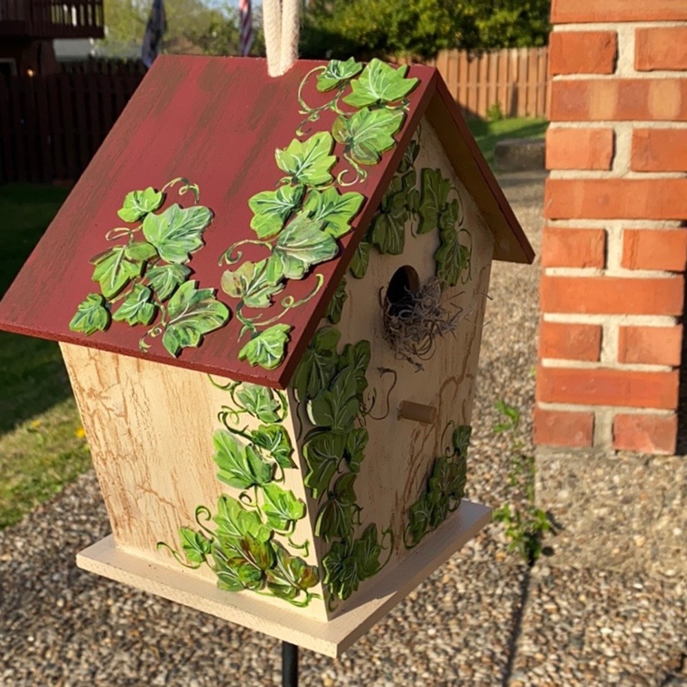 💕⭐️I🌸 Handpainted birdhouse -see all pics
